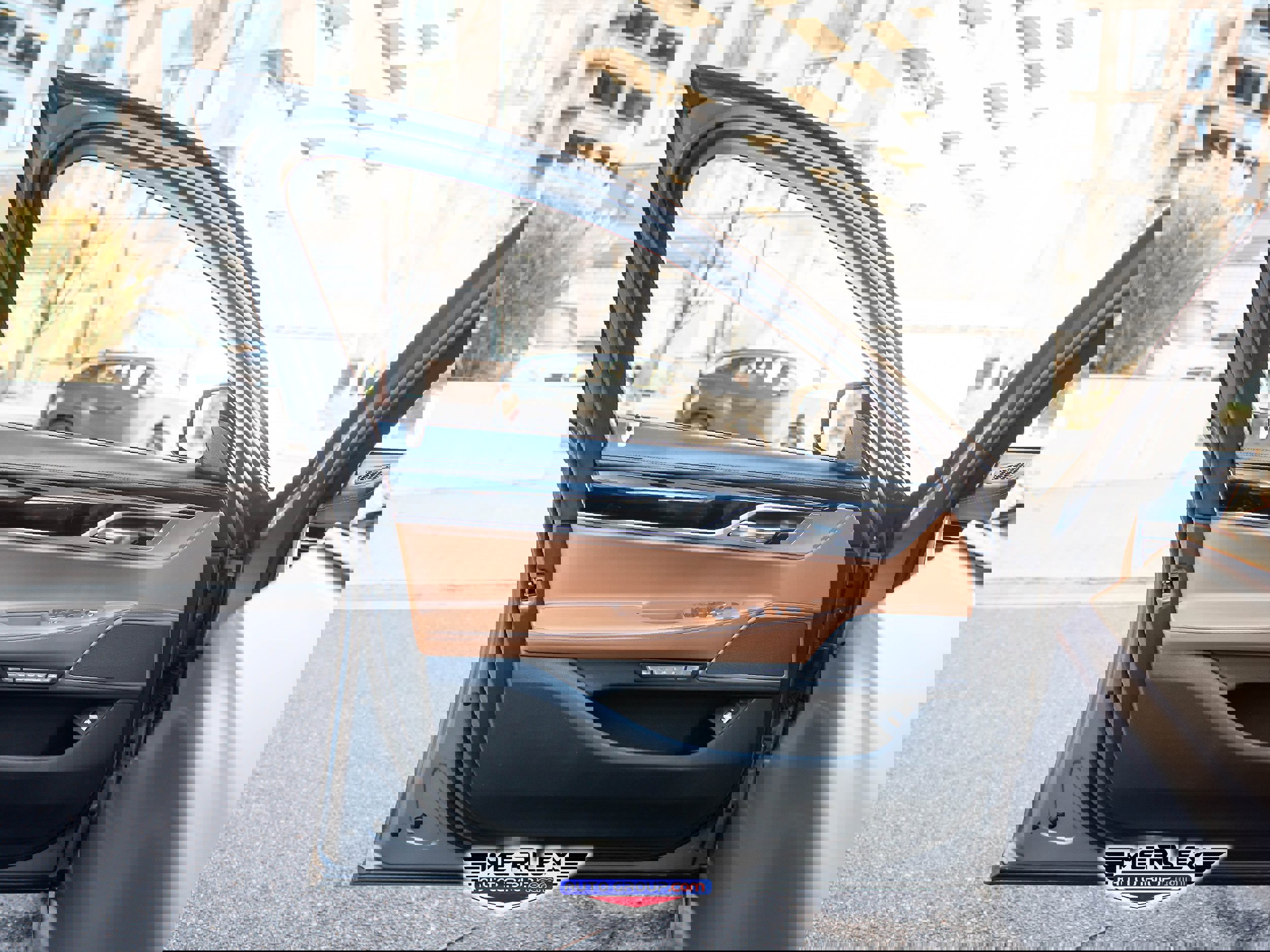 Used 2018 BMW 750i w/ Executive Package image 43