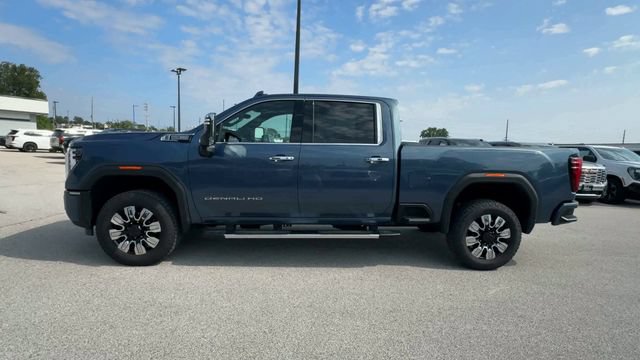 Used 2025 GMC Sierra 2500 Denali w/ Denali Reserve Package AWD/4WD image 5