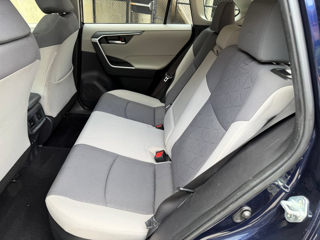 Used 2019 Toyota RAV4 XLE w/ Convenience Package AWD/4WD image 22