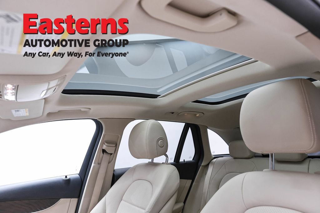 Used 2019 Mercedes-Benz GLC 300 4MATIC image 38