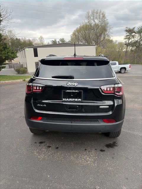 Used 2024 Jeep Compass Latitude image 8