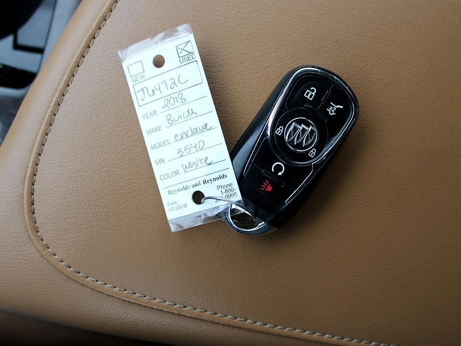 Used 2018 Buick Enclave Essence image 30