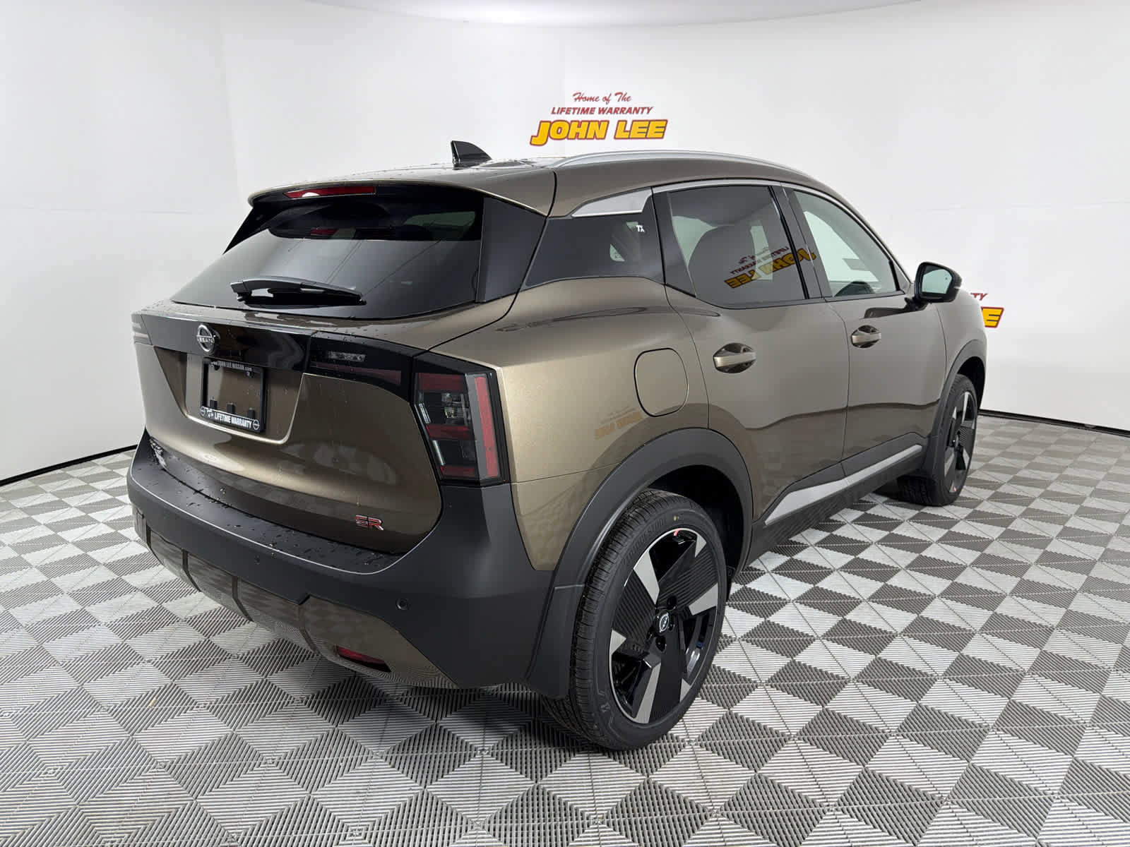 New 2026 Nissan Kicks SR w/ SR Premium Package image 7