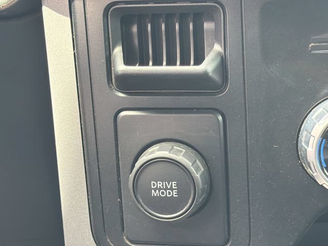 Used 2023 Ford F150 Lariat RWD image 21