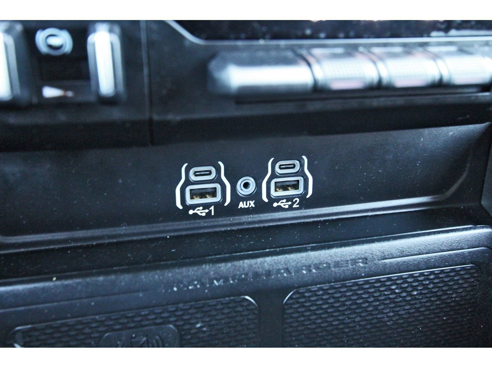 Used 2025 RAM 1500 Laramie w/ Laramie Southwest Edition image 29