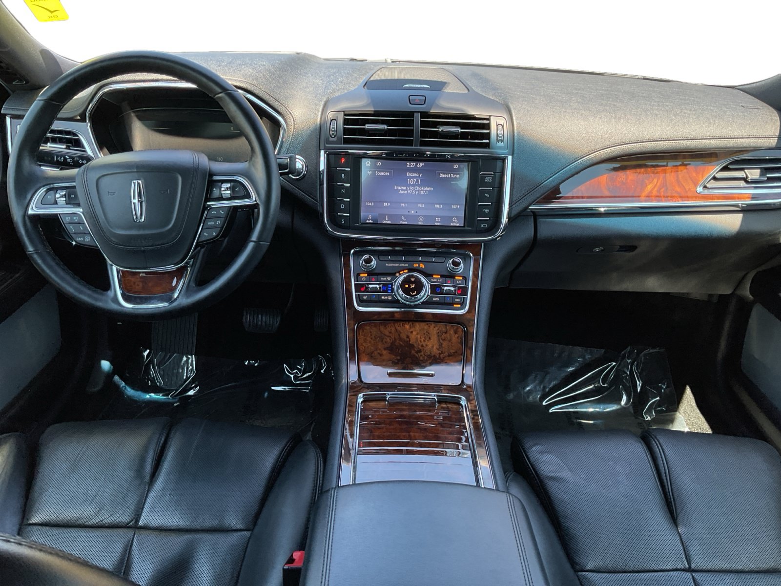 Used 2020 Lincoln Continental Reserve w/ Luxury Package FWD image 10
