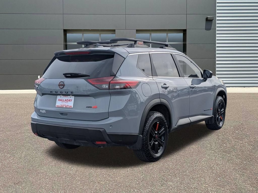 Used 2025 Nissan Rogue SV AWD/4WD image 5