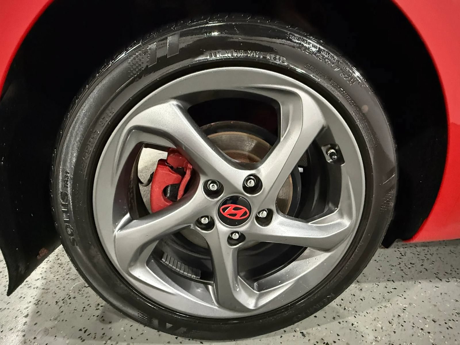 Used 2019 Hyundai Veloster 2.0 FWD image 17