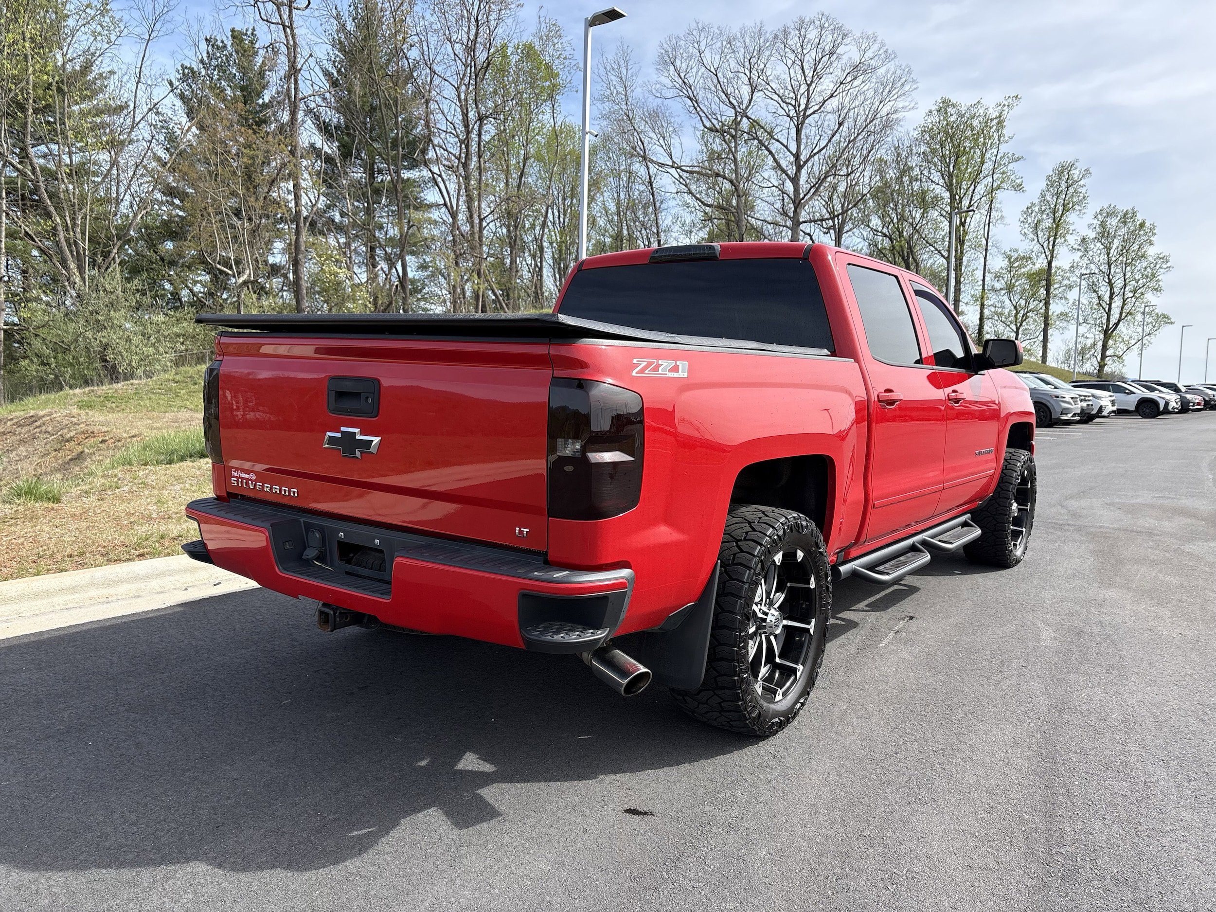 Used 2017 Chevrolet Silverado 1500 LT w/ All Star Edition AWD/4WD image 9