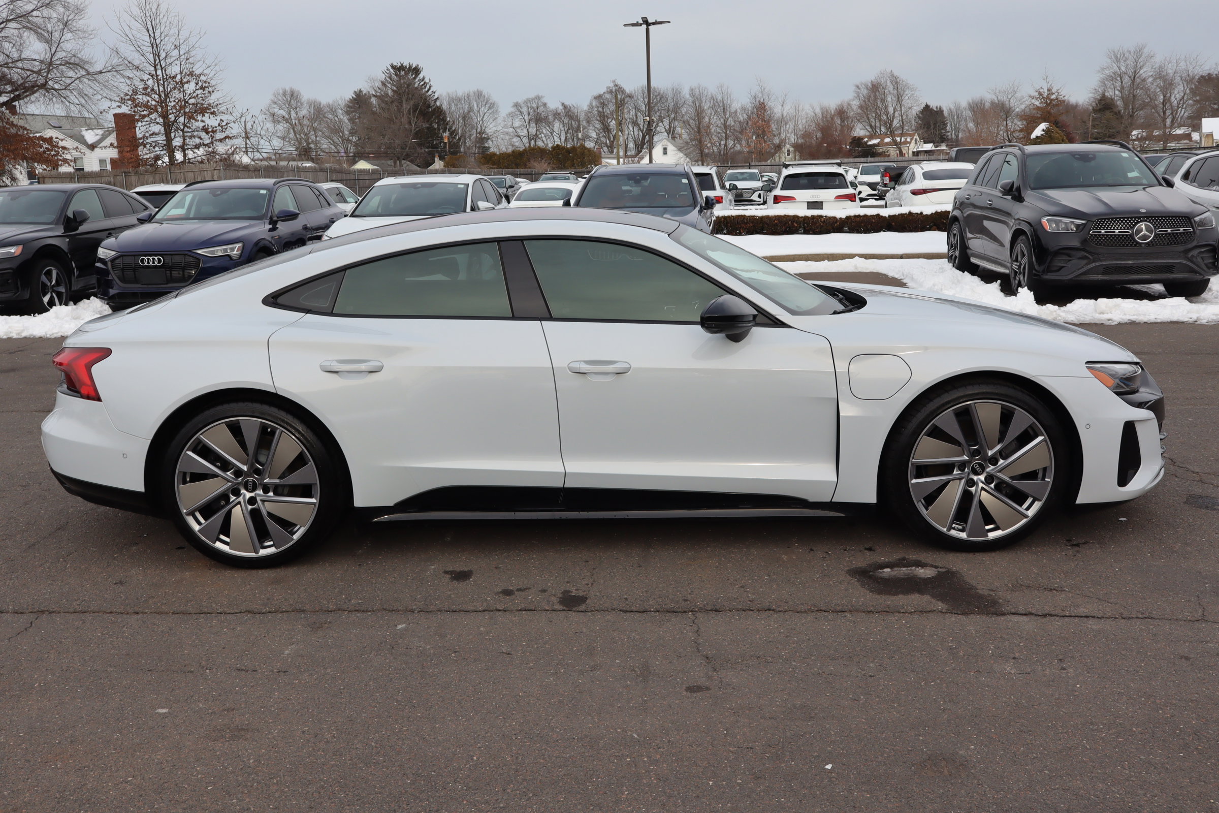 Used 2022 Audi e-tron GT Prestige w/ Prestige Package AWD/4WD image 4