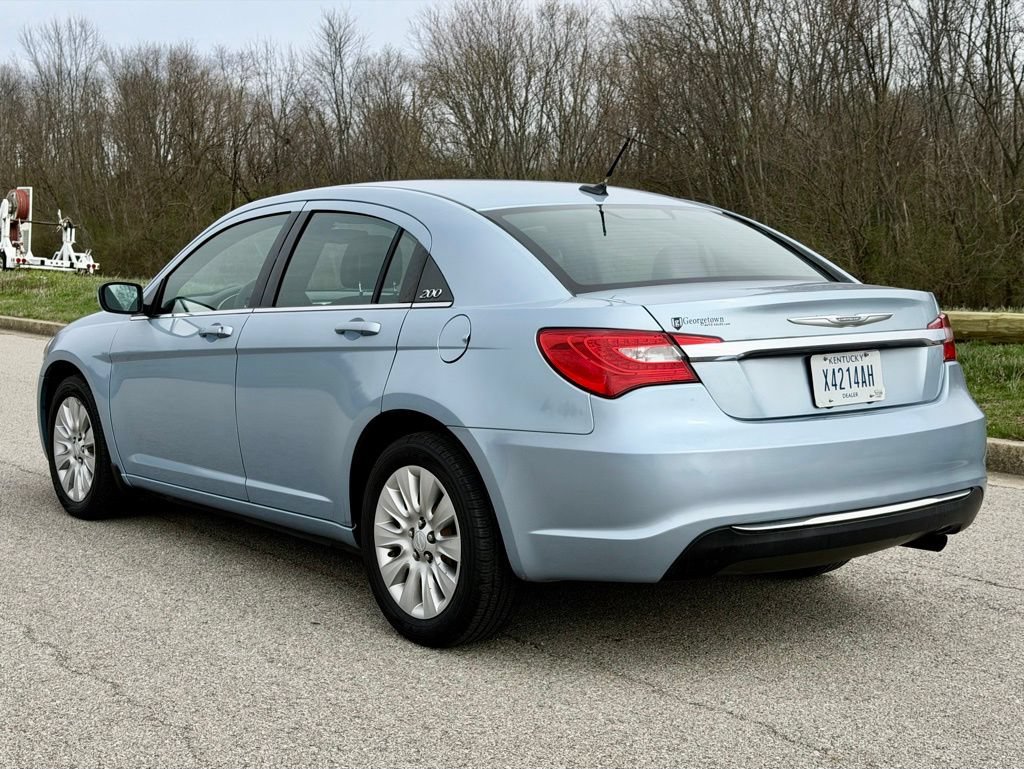 Used 2014 Chrysler 200 LX FWD image 33
