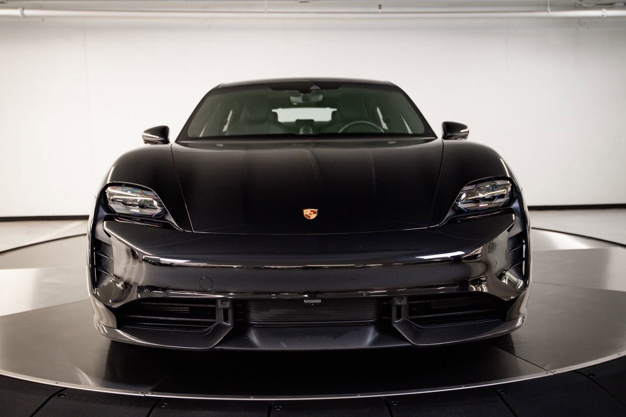 Certified 2024 Porsche Taycan GTS AWD/4WD image 10