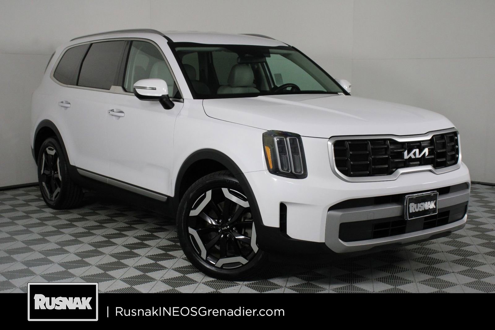 Used 2023 Kia Telluride S