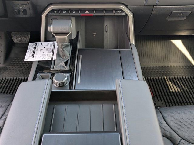 New 2026 Toyota Tundra Platinum AWD/4WD image 17