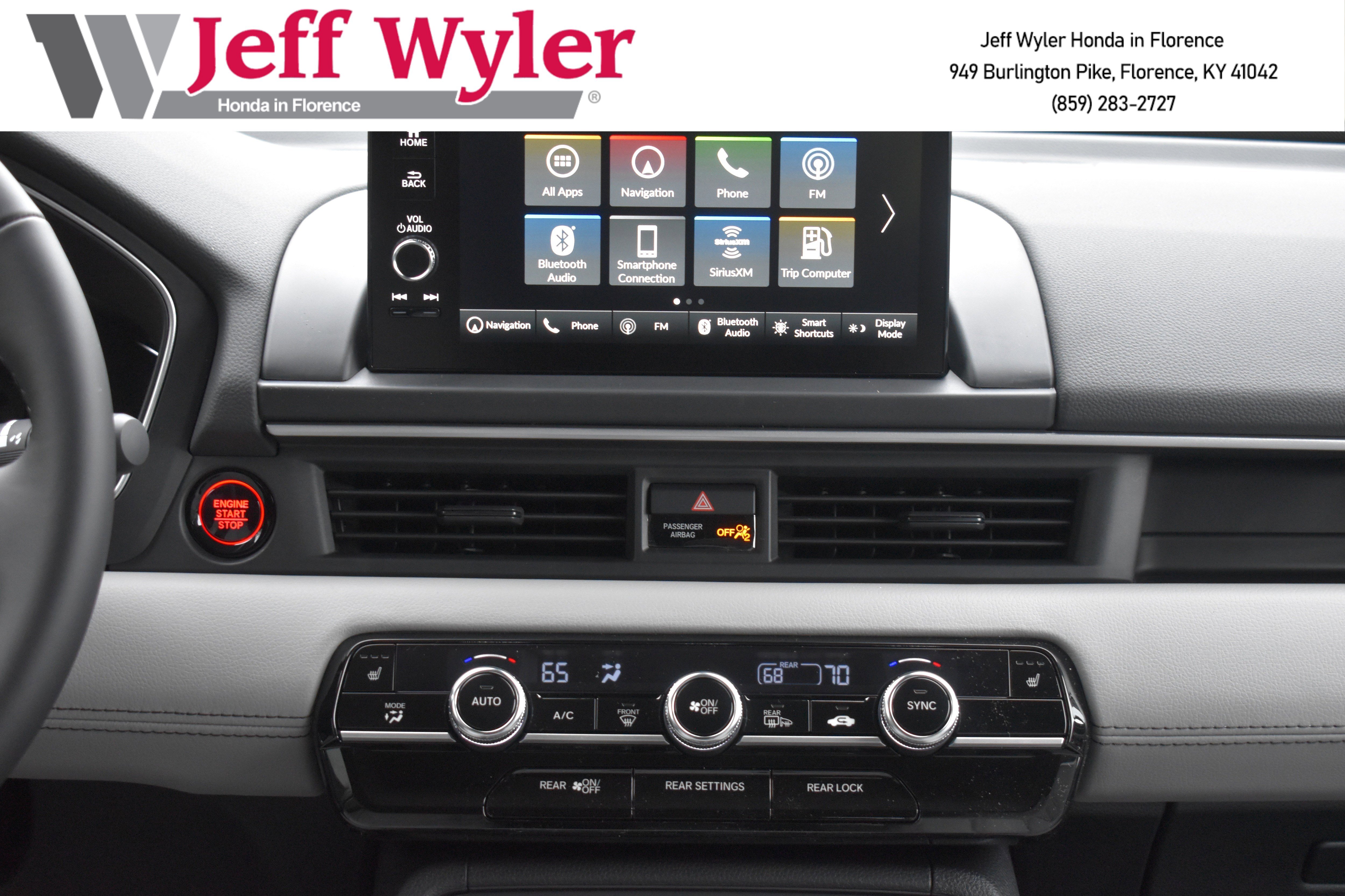 New 2025 Honda Pilot Touring image 18