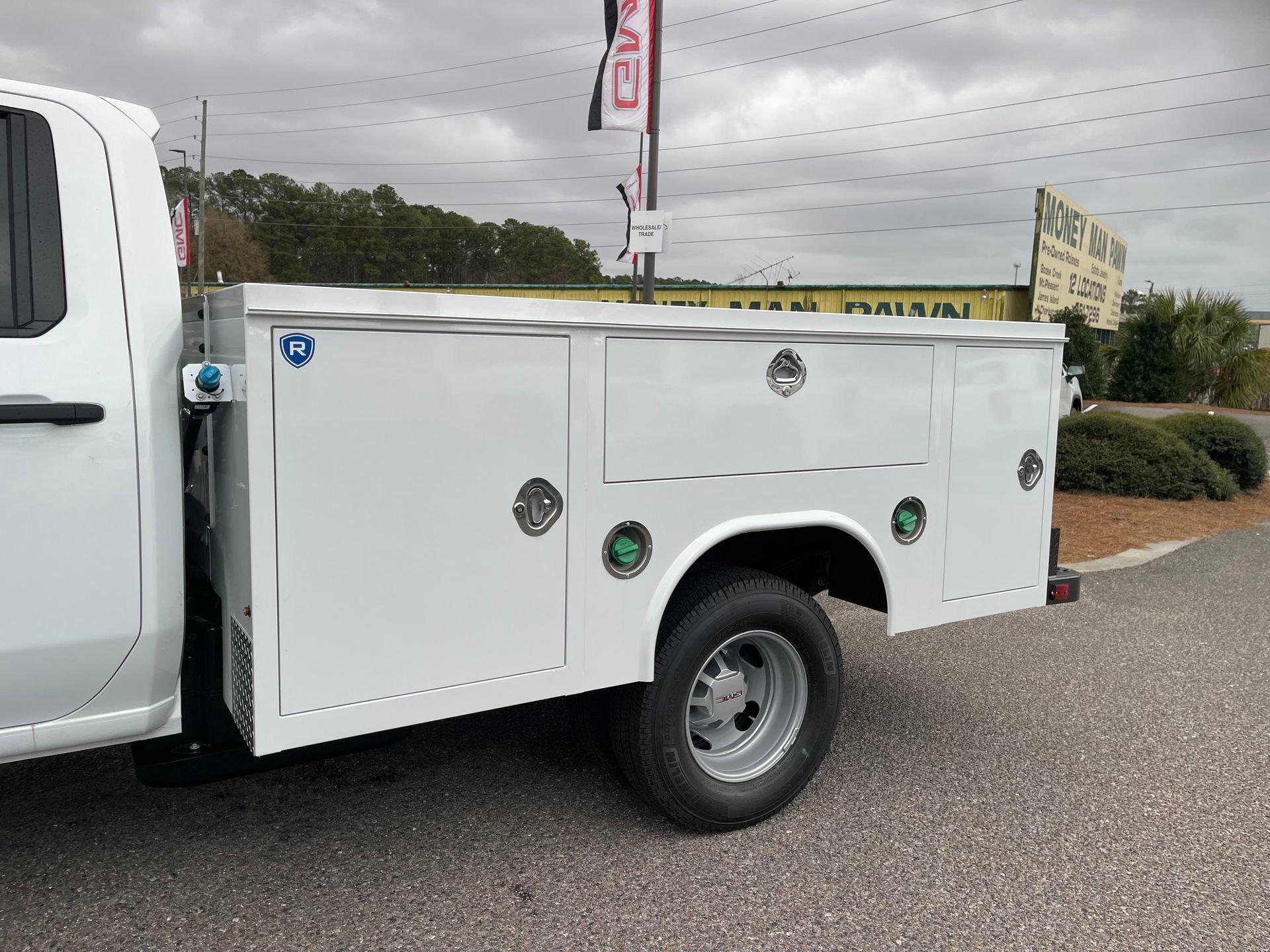 New 2026 GMC Sierra 3500 Pro w/ Convenience Package RWD image 53