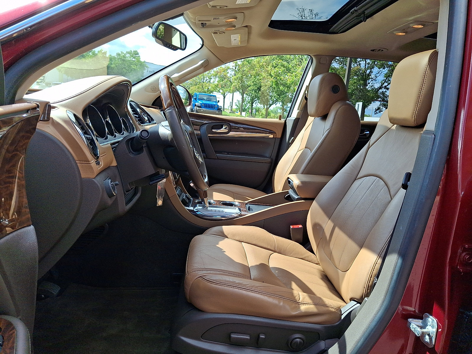 Used 2015 Buick Enclave Leather FWD image 14