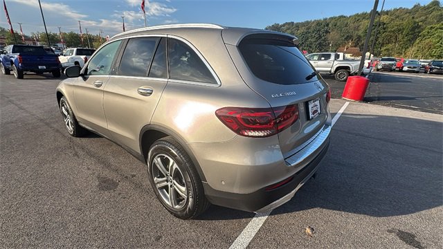 Used 2022 Mercedes-Benz GLC 300 image 3