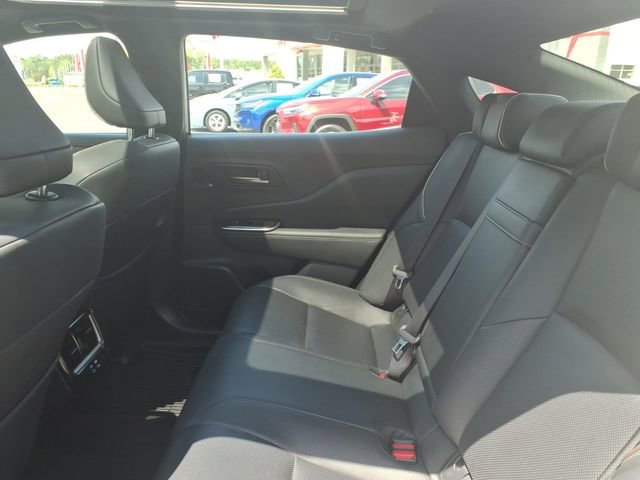 Used 2024 Toyota Crown Platinum AWD/4WD image 7