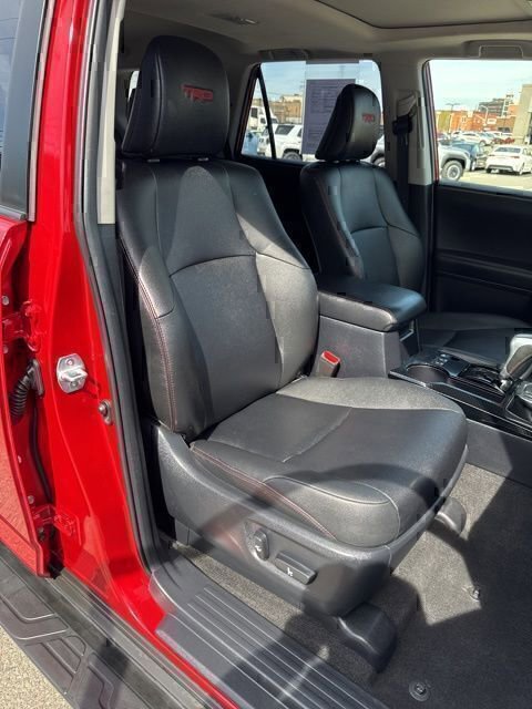 Certified 2020 Toyota 4Runner TRD Off-Road Premium w/ Moonroof Package image 11