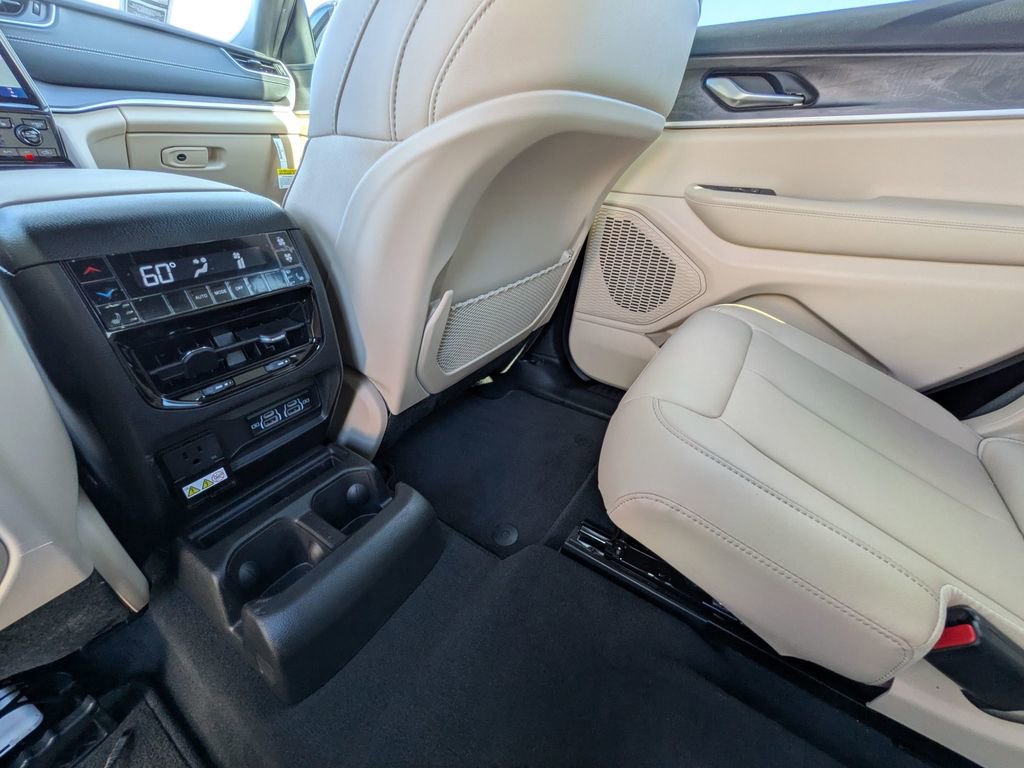 New 2025 Jeep Grand Cherokee L Limited image 29