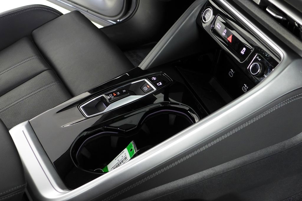 Used 2025 Audi Q5 Premium Plus w/ Premium Plus image 15