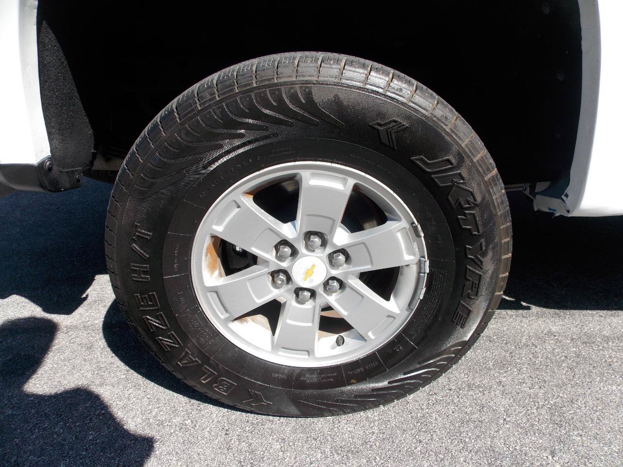 Used 2015 Chevrolet Colorado W/T w/ WT Convenience Package RWD image 19