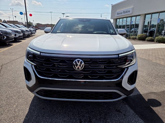New 2026 Volkswagen Atlas Cross Sport SEL AWD/4WD image 2