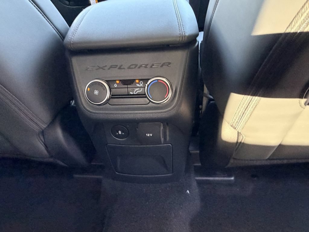 New 2026 Ford Explorer Active w/ Active Comfort Package RWD image 14