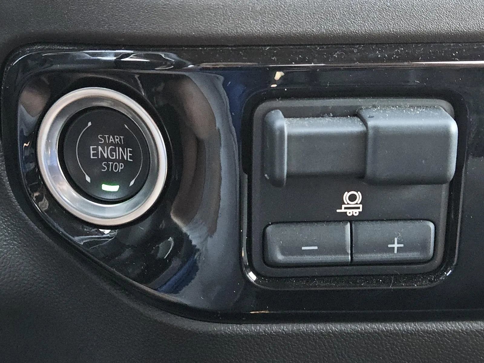 Used 2025 Chevrolet Silverado 1500 LT image 16