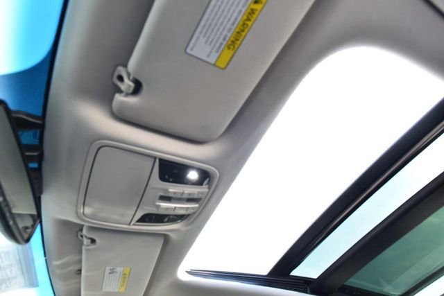 Used 2019 Kia Cadenza Technology image 21