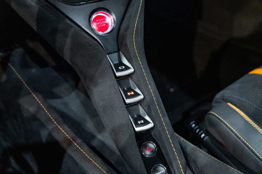 Used 2018 McLaren 720S RWD image 32