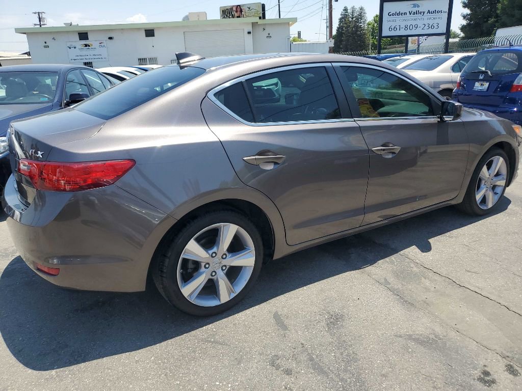 Used 2015 Acura ILX w/ Premium Package FWD image 7