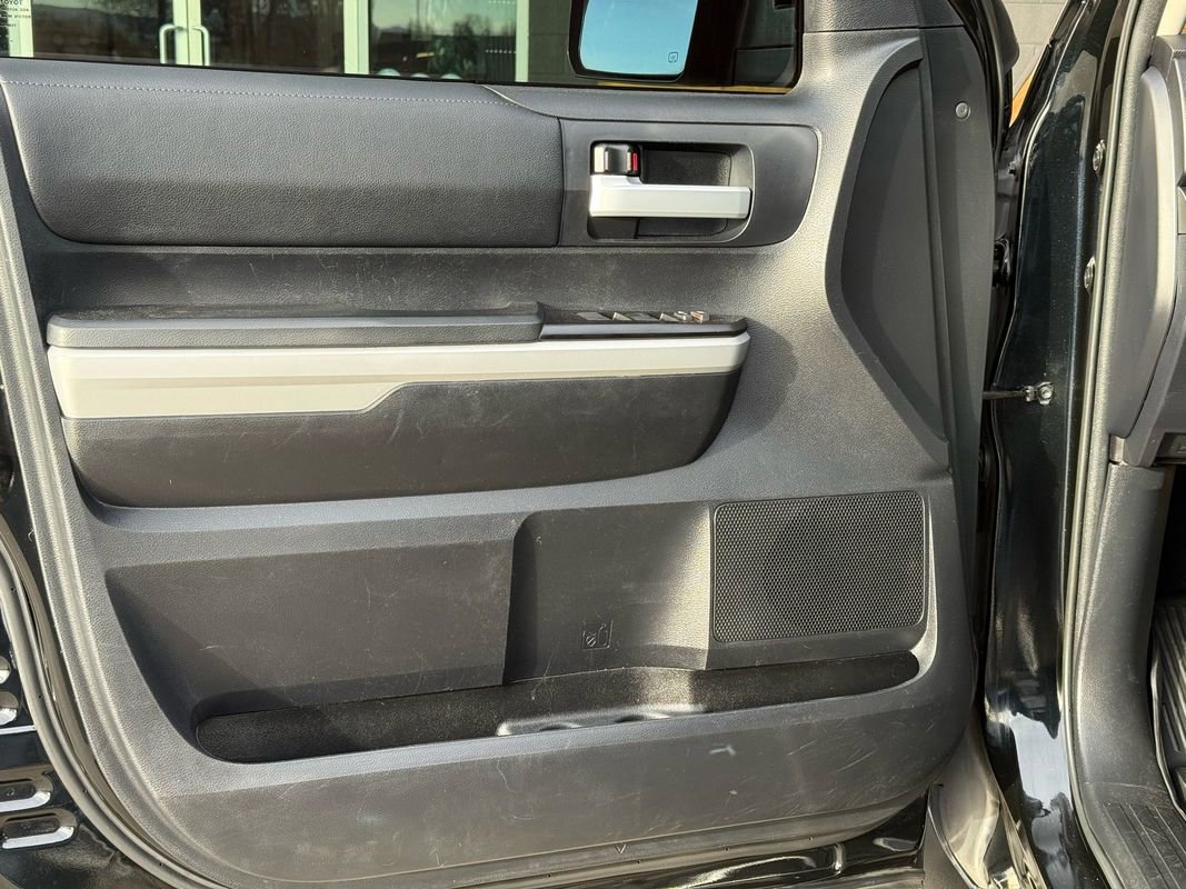 Used 2018 Toyota Tundra SR5 w/ SR5 Upgrade Package image 23