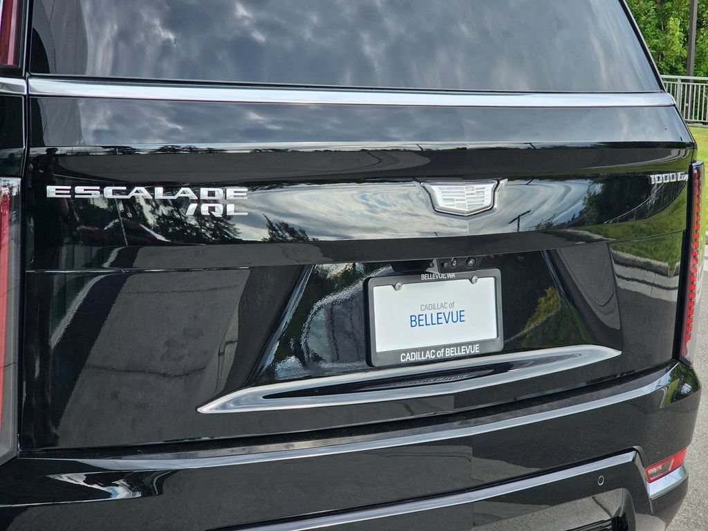 New 2026 Cadillac Escalade IQL Luxury AWD/4WD image 15
