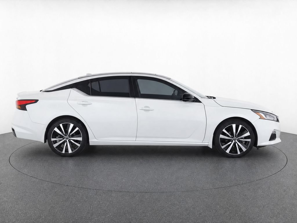 Used 2020 Nissan Altima 2.5 SR w/ Premium Package FWD image 9
