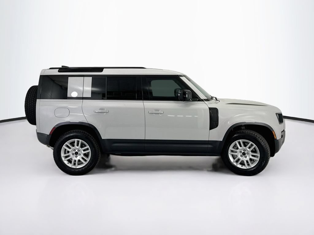 Certified 2026 Land Rover Defender 110 S AWD/4WD image 4