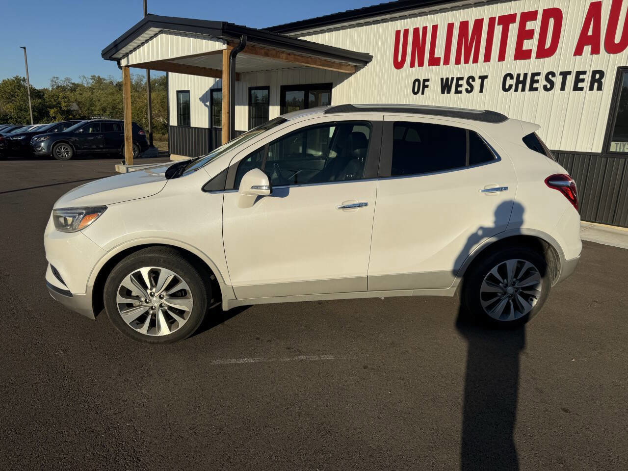 Used 2017 Buick Encore Essence FWD image 11
