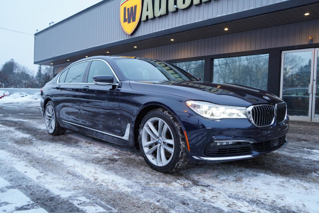 Used 2018 BMW 750i xDrive image 3