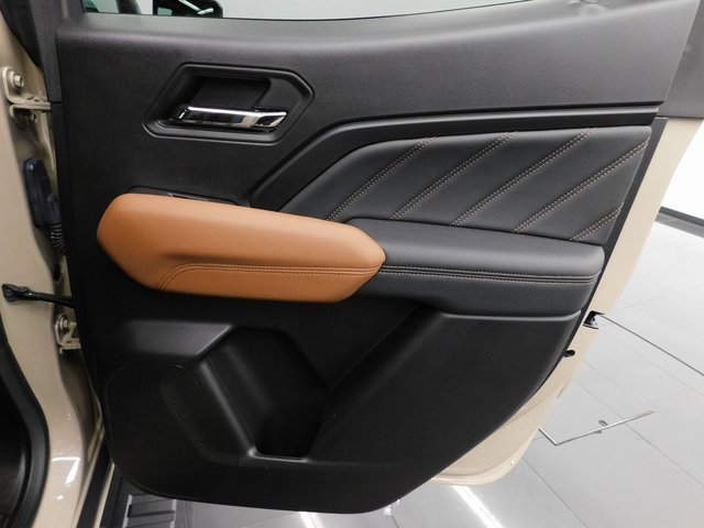 Used 2024 GMC Canyon AT4 w/ AT4 Premium Package image 25