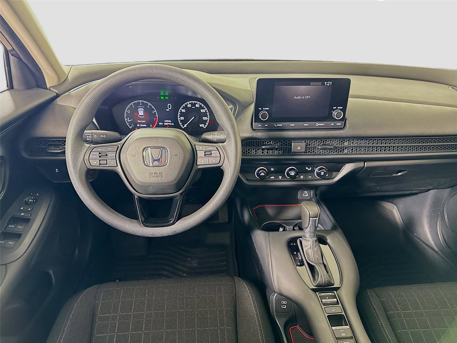 Used 2025 Honda HR-V LX image 2