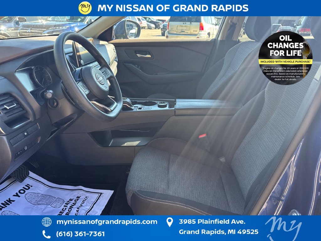 Used 2023 Nissan Rogue SV AWD/4WD image 10