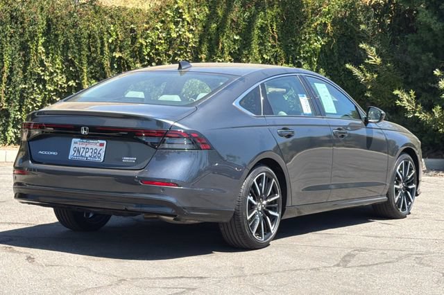 Used 2024 Honda Accord Touring image 4