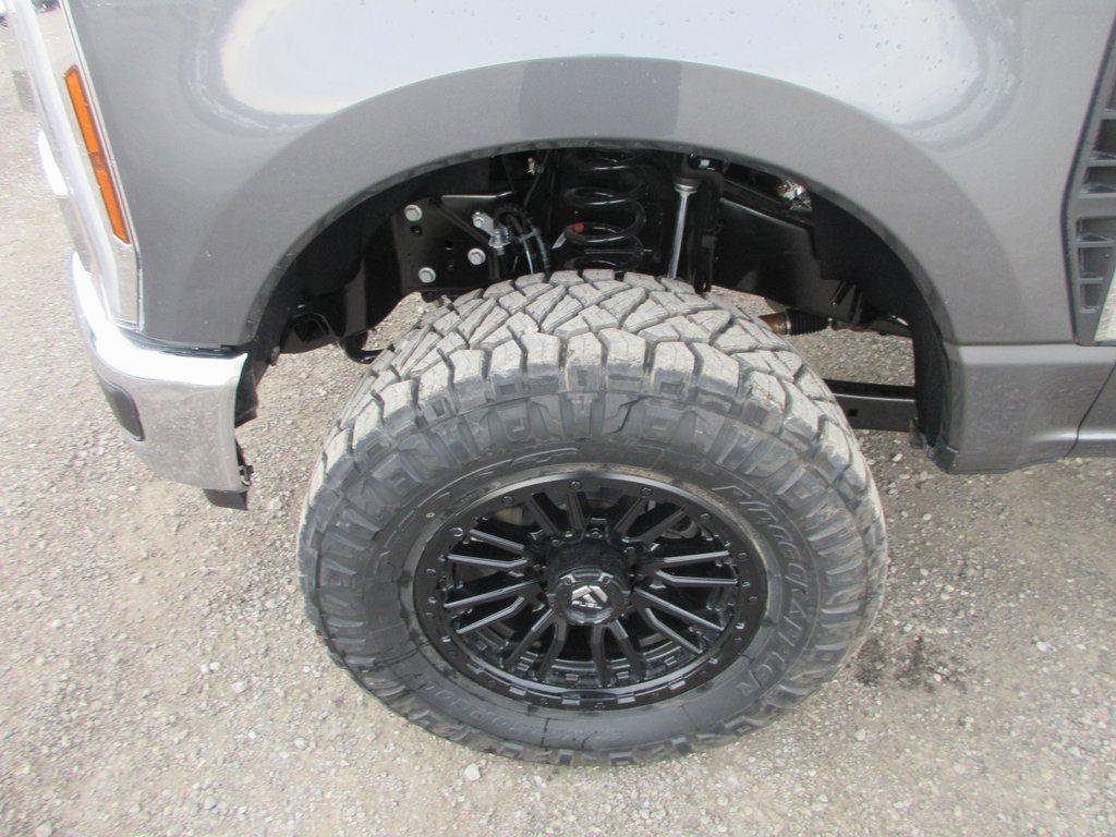 New 2026 Ford F250 XLT w/ XLT Premium Package image 12