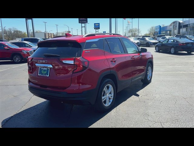 Certified 2023 GMC Terrain SLE w/ Driver Convenience Package FWD image 8