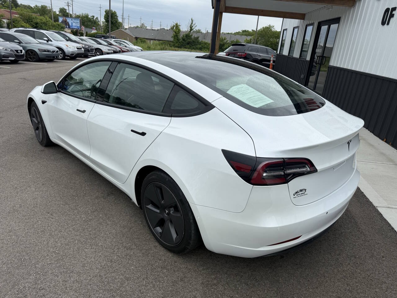 Used 2021 Tesla Model 3 Standard Range Plus RWD image 11
