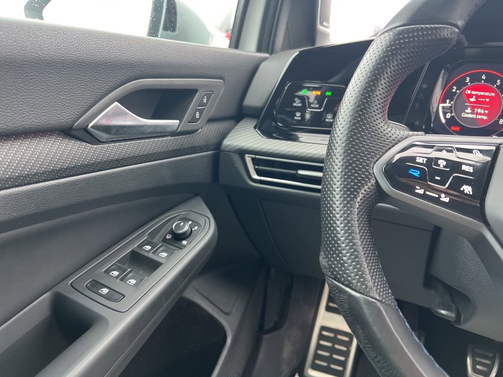 Used 2024 Volkswagen Golf R image 19