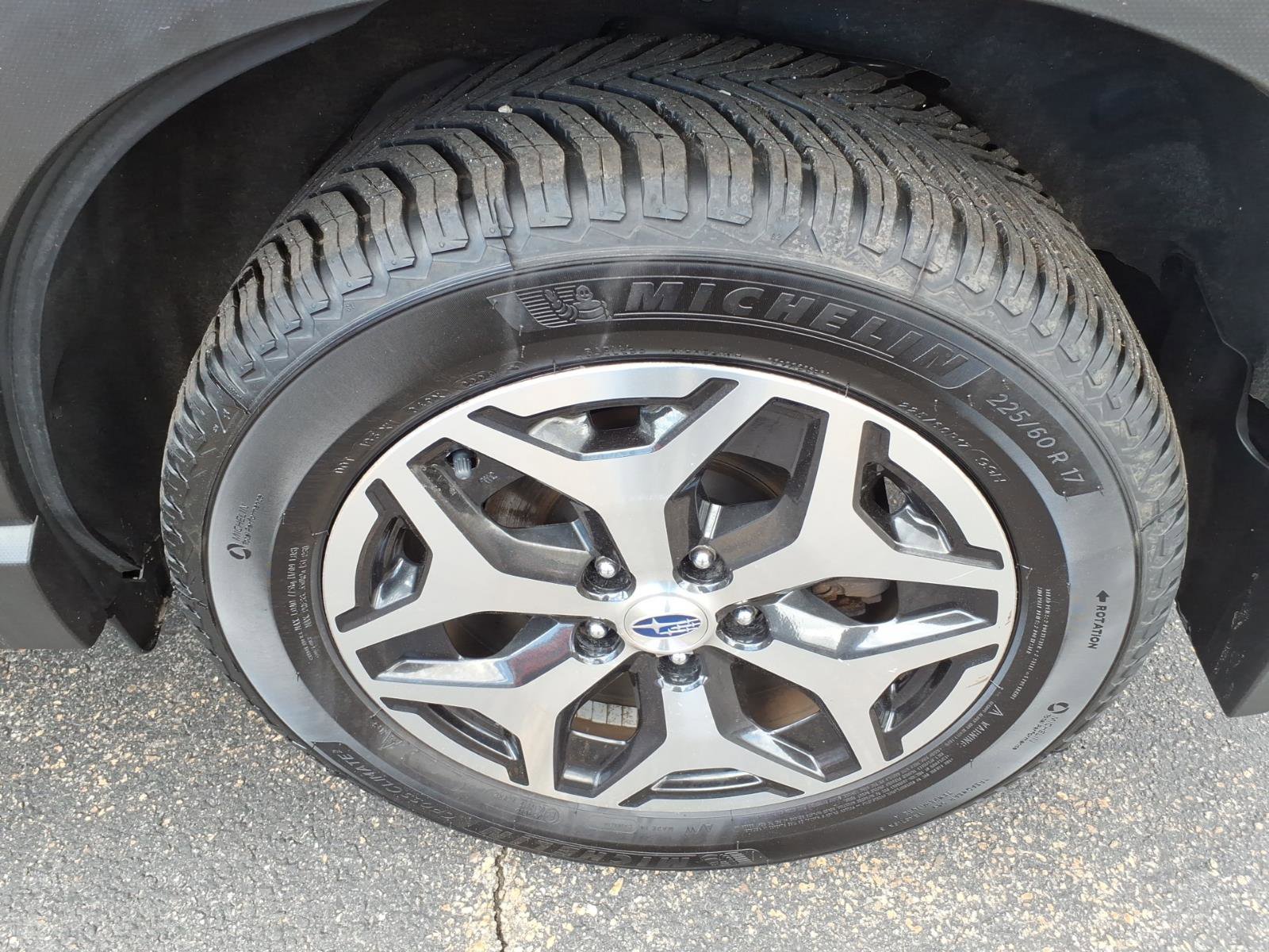 Used 2019 Subaru Forester Premium AWD/4WD image 6