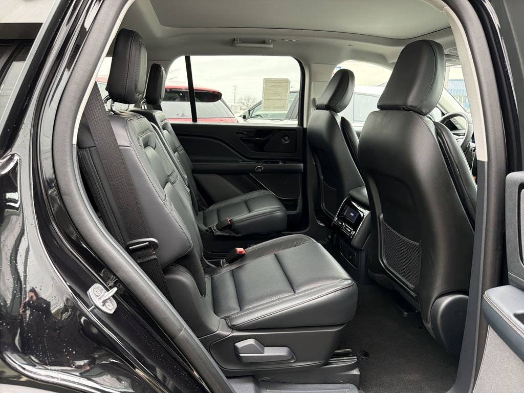 New 2026 Lincoln Aviator Reserve image 8