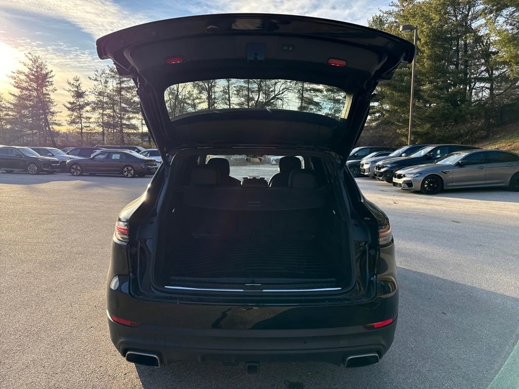 Used 2019 Porsche Cayenne E-Hybrid image 24